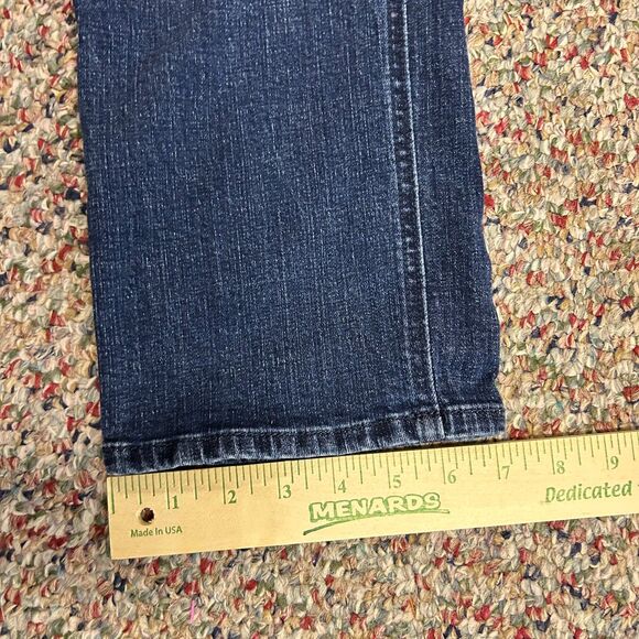 Democracy Blue Medium Wash Mid-Rise Distressed Ab-Solution Cropped Jeans Size 14 - Picture 15 of 15